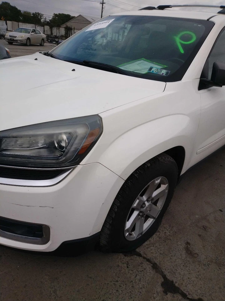 GMC Acadia 2015 guardabarros izquierdo blanco OEM 126234 133 k millas - usado Foto 3 de 4