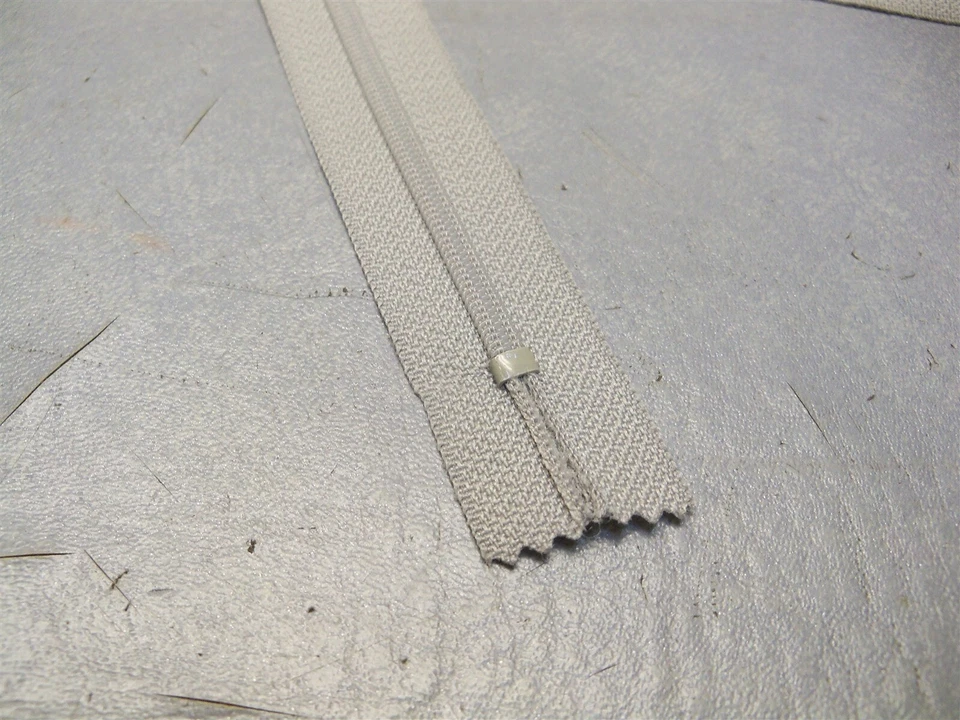 7" Zipper Gray Closed End Nylon coil YKK CFC-256 gray Lot of 99 - Image 4 of 4