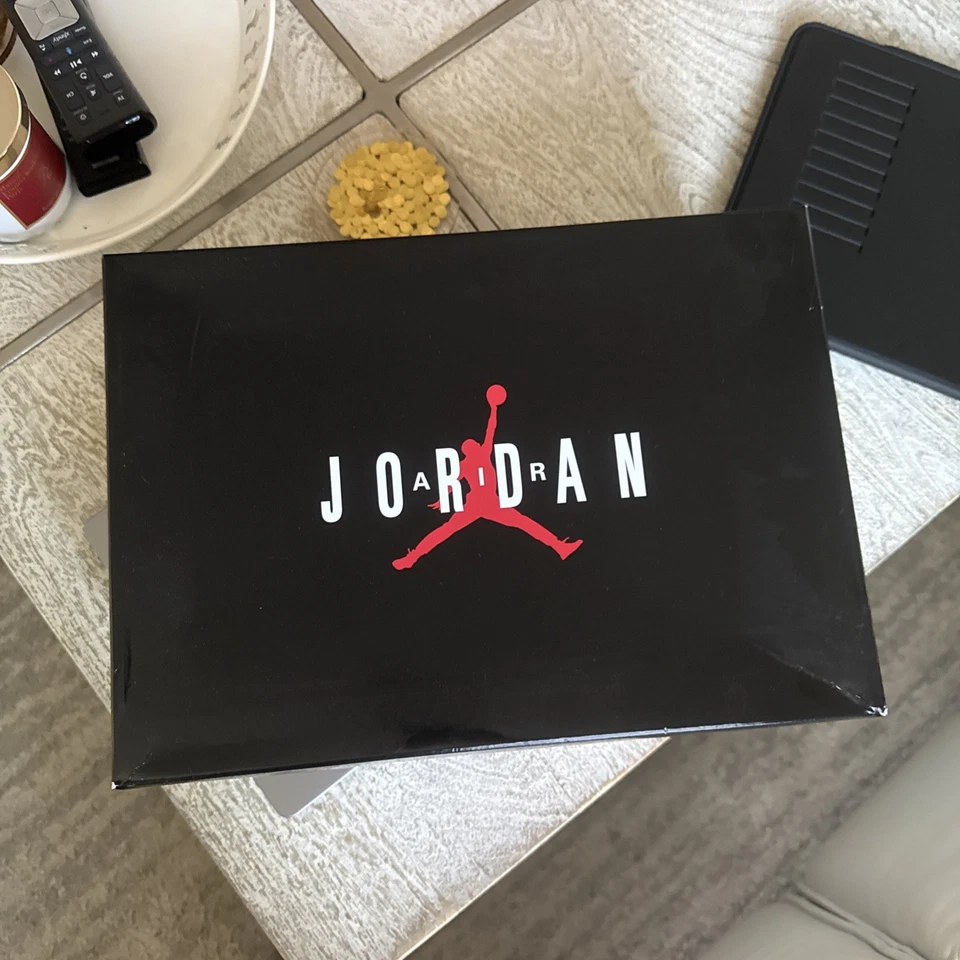 Talla 9.5 - Air Jordan 7 Retro PE Ray Allen Foto 3 de 4