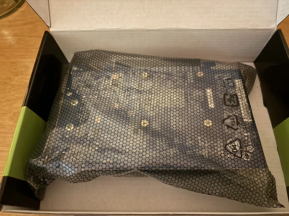 Gigabyte Nvidia GeForce GT730 2GB GDDR3 HDMI DVI VGA Graphics Card (Rev 1.0) - Image 3 of 4