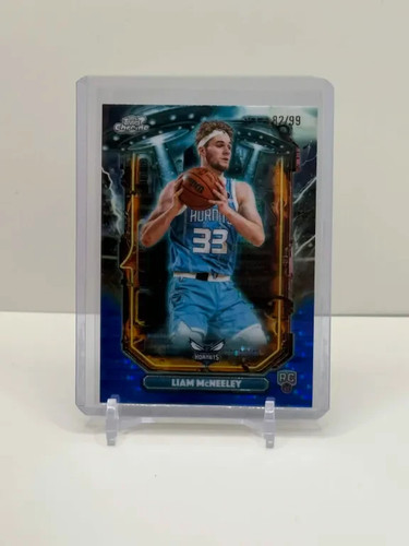 2025-26 Topps Chrome Cosmic #ET-22 Liam McNeeley Extraterrestrial Moon Ref /99