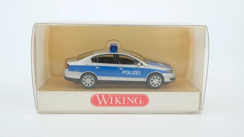 Wiking H0 1042633 VW Passat sedán policía plata azul | Condition: Gebraucht