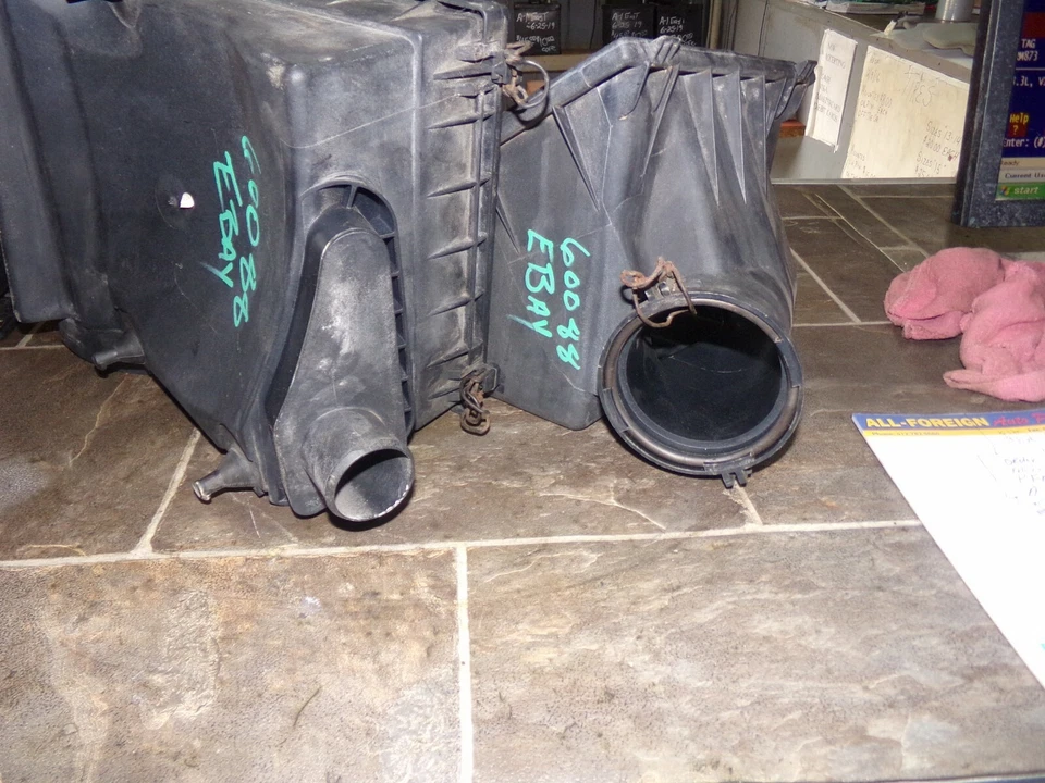 MERCEDES BENZ ML320 ML350 1998-2005 FILTRO ADMISIÓN AIRE FILTRO CAJA MONTAJE OEM Foto 4 de 4