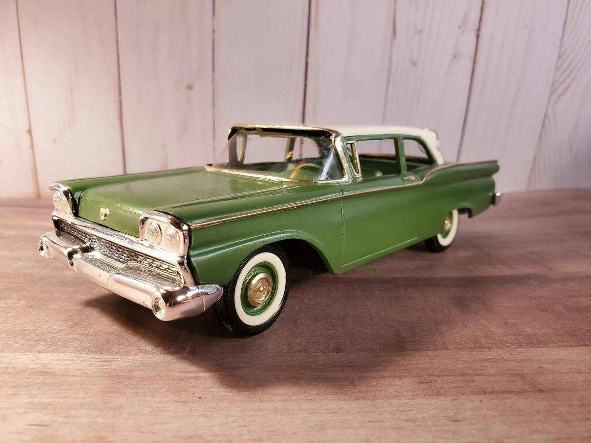 1959 ford sales fairlane diecast model