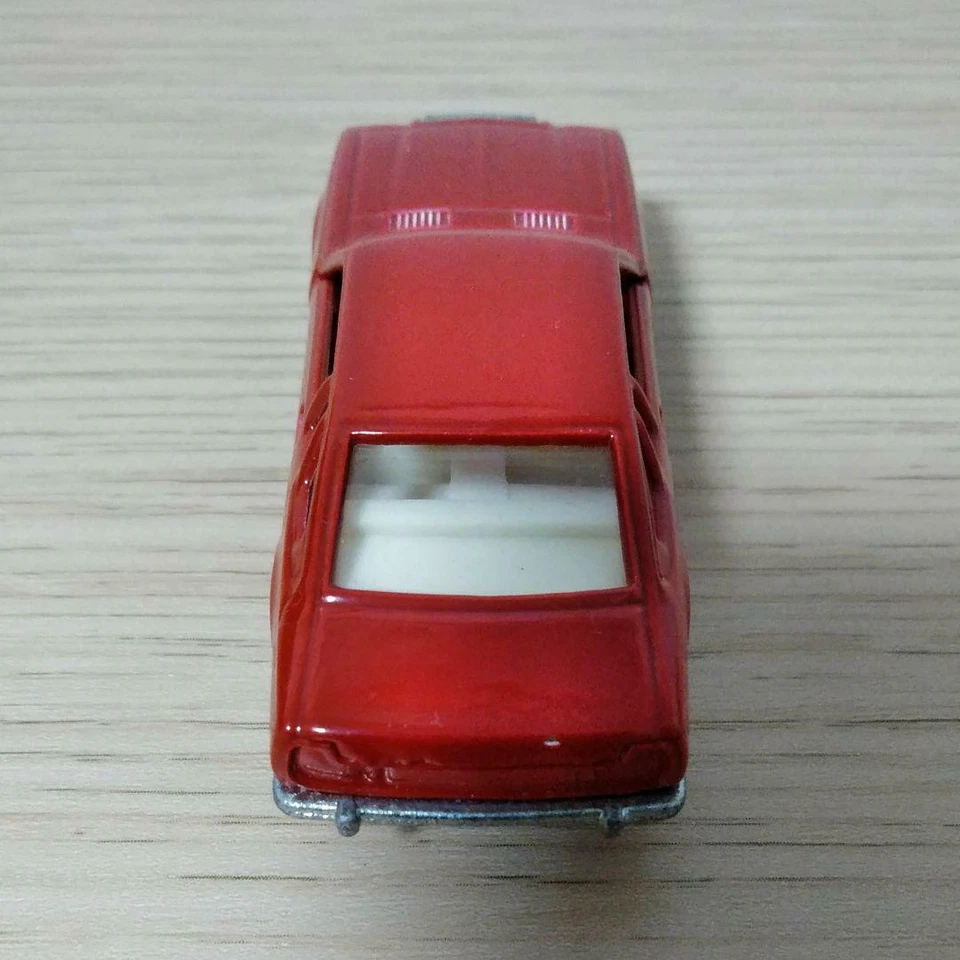 Mini coche Tomica caja negra Mazda Cosmo AP Limited 1/64 hecho en Japón Takara Tomy  Foto 4 de 4