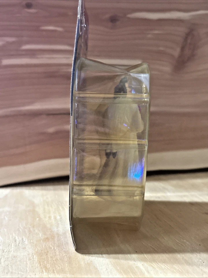 Фигурка злодеев Disney CRUELLA de VILLE 101 далматинцы высота 3 дюйма украшение для торта - Изображение 4 из 4