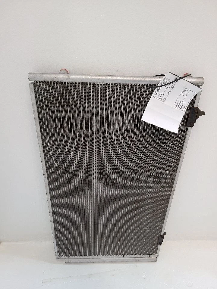 Condensador de aire acondicionado Toyota Sienna 2011 2012 2013 2014 2015 2016 Foto 4 de 4
