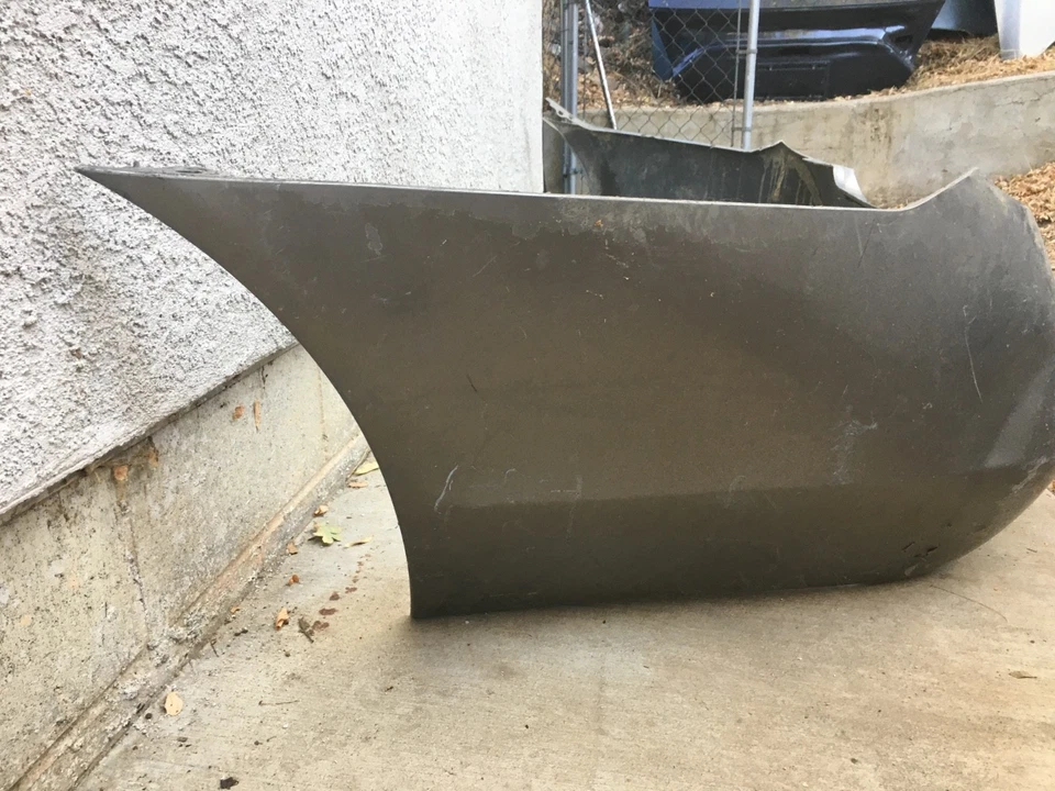 2002-2006 Nissan Altima Front Bumper Grey OEM - Image 2 of 4