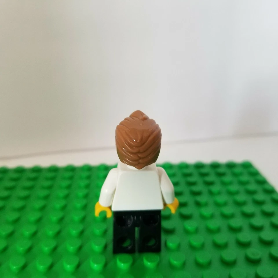 LEGO Cabello Minifigura Marrón Claro Pompadour Bangs Rizo Plumado Forelock Peluca Foto 2 de 2