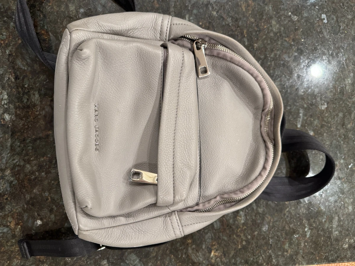 Marc Jacobs Backpack Gray Bags & Handbags for Women for sale  display picture 1