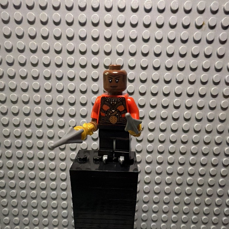 LEGO Marvel Okoye Minifigure - sh0847