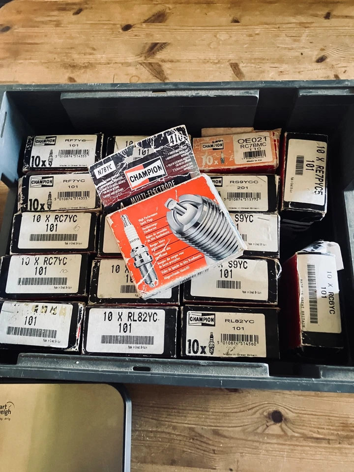 Joblot Of Champion Spark Plugs New Old Stock (+ 130 plugs) - Image 3 of 4