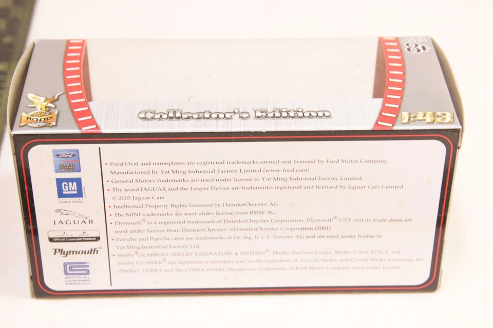 1:43 1957 Mercury Turnpike Cruiser rojo fundido a presión 94243 YatMing Road Signature NUEVO Foto 2 de 3