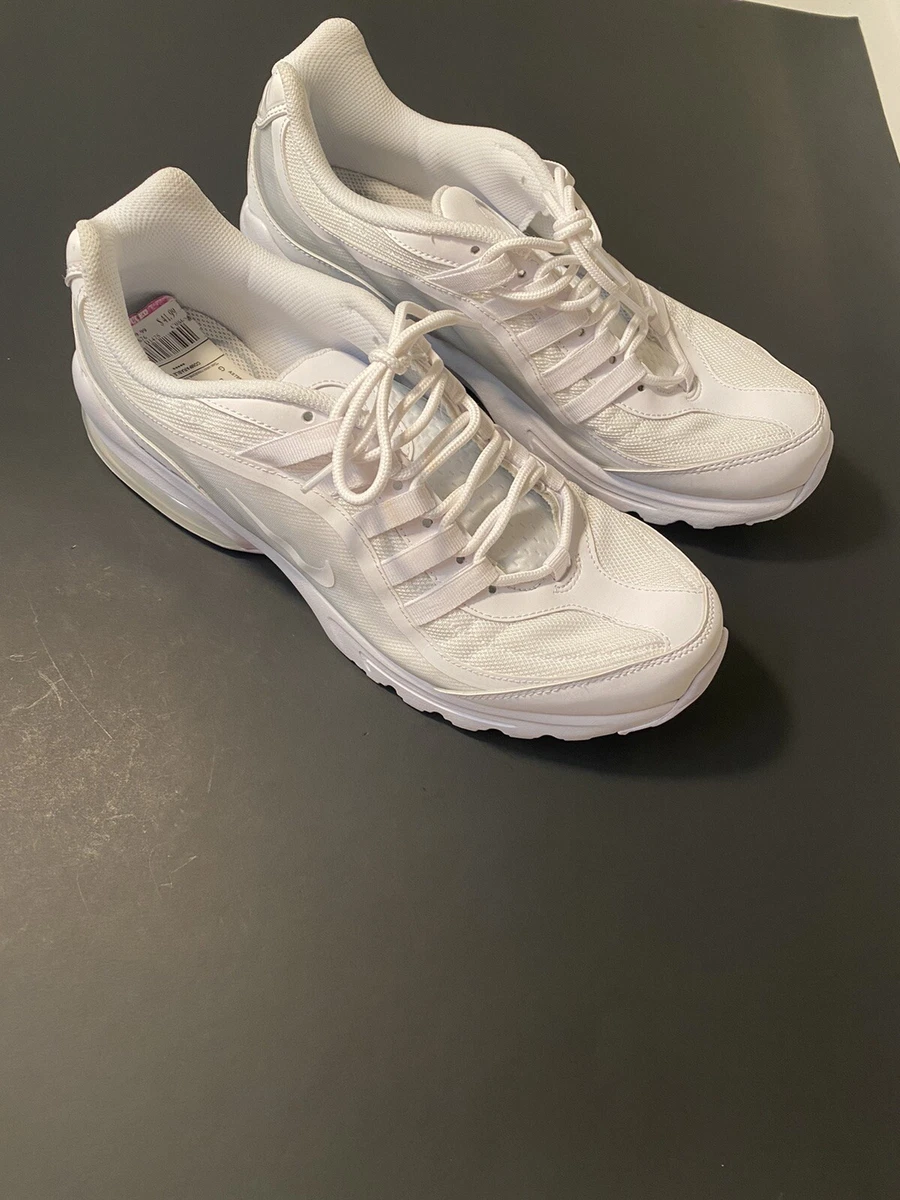 Nike Air Max VGR Running Shoes Women s Sz 11.5 Men s Sz 10 White