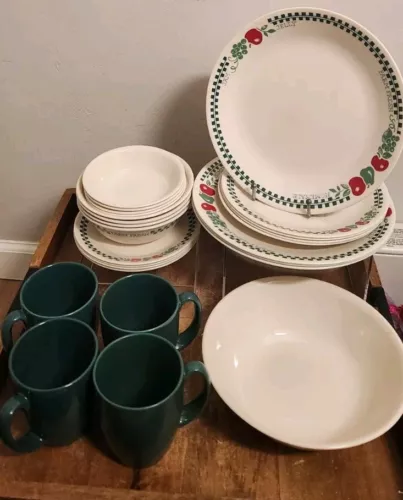 29 Pc Corelle FARM FRESH DINNERWARE 3 Size Plates, 2 Size Bowls, Mugs, Glasses 