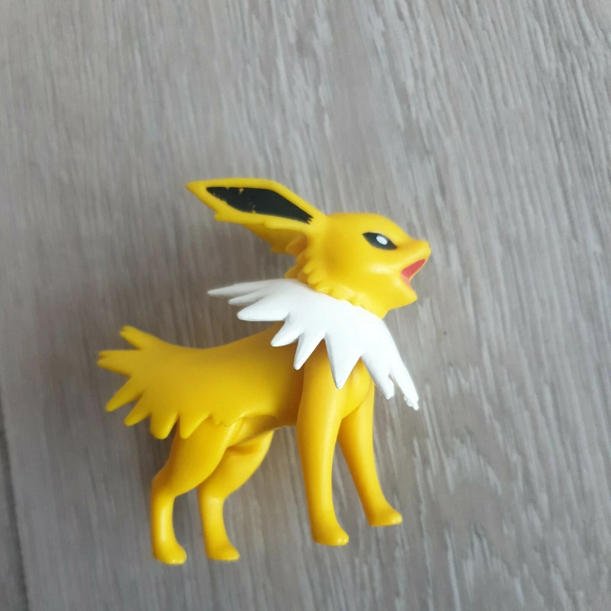 Jolteon Pokemon Tomy Action Figure Nintendo eBay