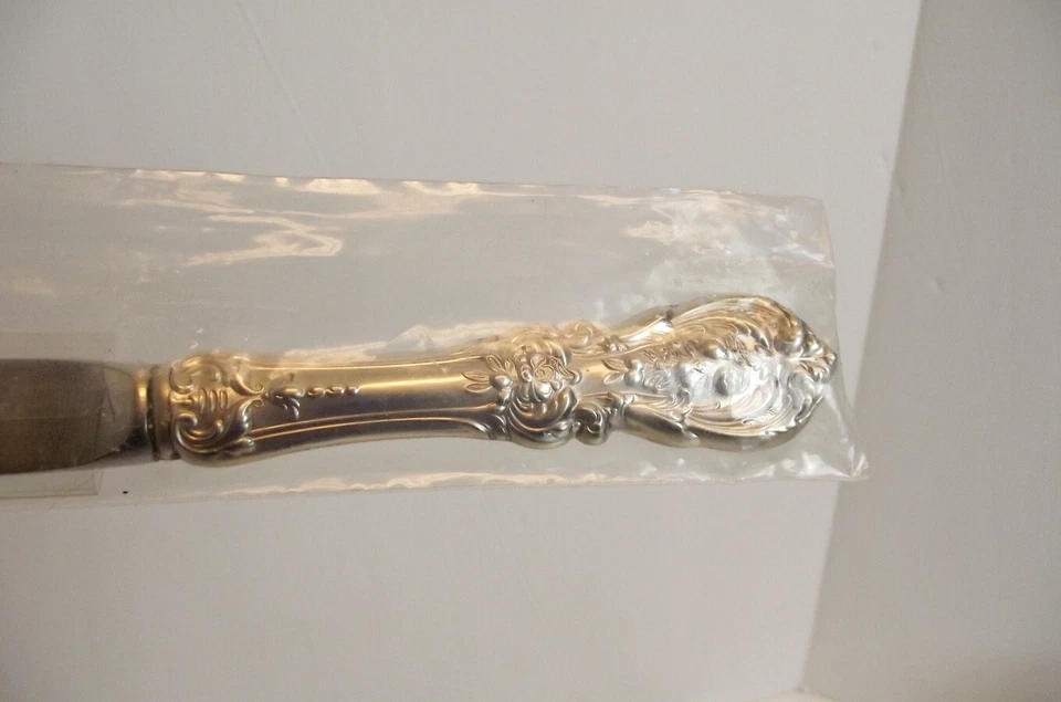 Cuchillos para carne de plata esterlina DEADSTOCK Reed & Barton Francis I borde biselado 8 piezas Foto 2 de 4