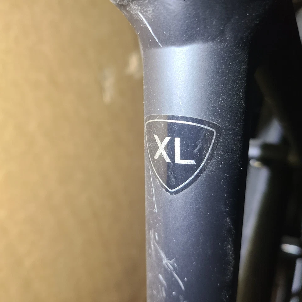 Bicicleta Specialized Sirrus 1.0 Extra Grande Completa Ótimo Estado Preto Laranja  - Imagem 2 de 4