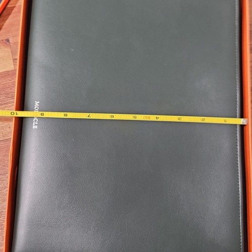 Monocle Treuleben Special Edition Wallaby Laptop Case Document Holder - 第 12/16 張圖片