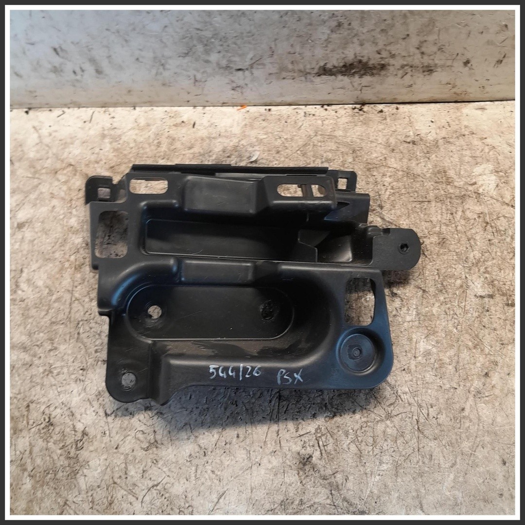 Supporto Paraurti Posteriore Sinistro SX Peugeot 208 II 9823209480 2023 Usato