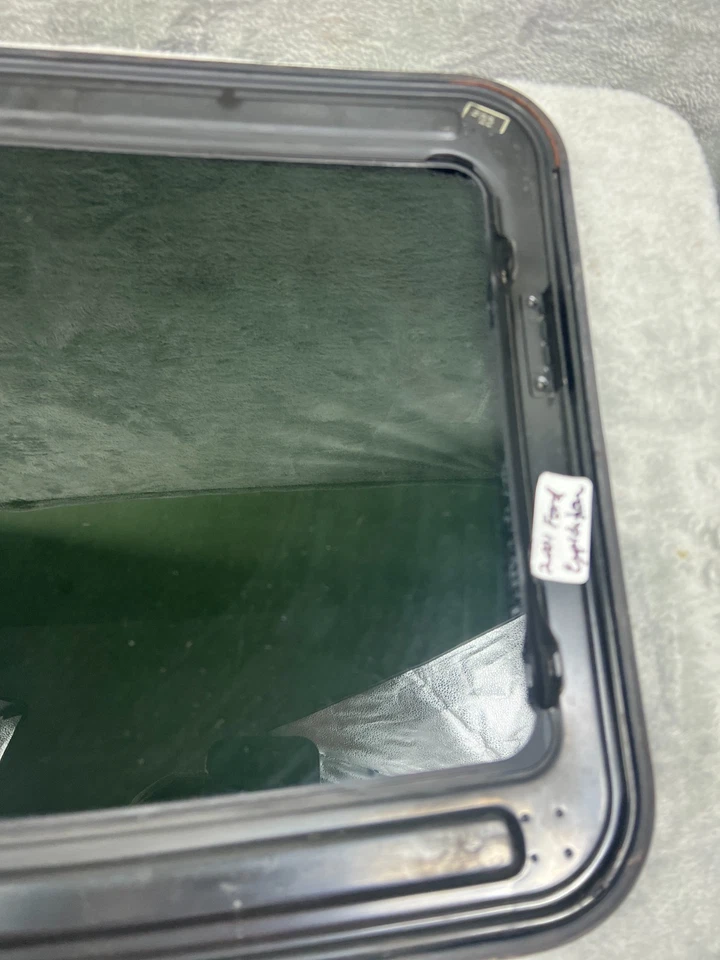 2001 - 2016 年福特 F250 F350 Navigator Expedition 太阳屋顶玻璃原始设备制造商 — 第 3/4 张图片