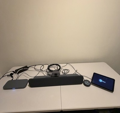 Google Meet Series One G3 Room Kit Lenovo - Camera + CPU + Audio Bar + Touch Pad