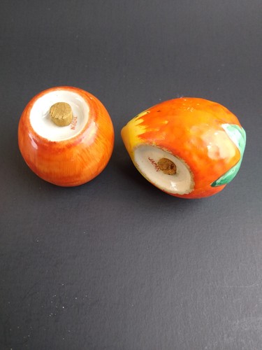 Salt And Pepper Shakers Set Ceramic Fruit Strawberry Apple Vintage Japan - Picture 6 of 8