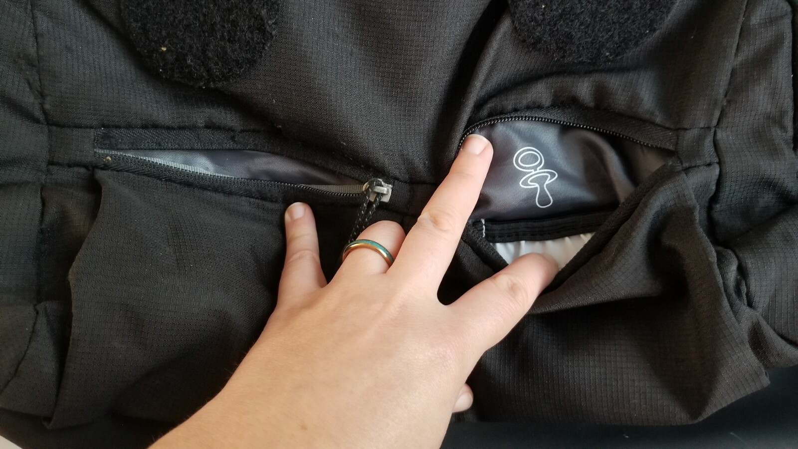 COLUMBIA Outfitter Messenger Diaper Bag Unisex Cross Body Black Outdoors eBay