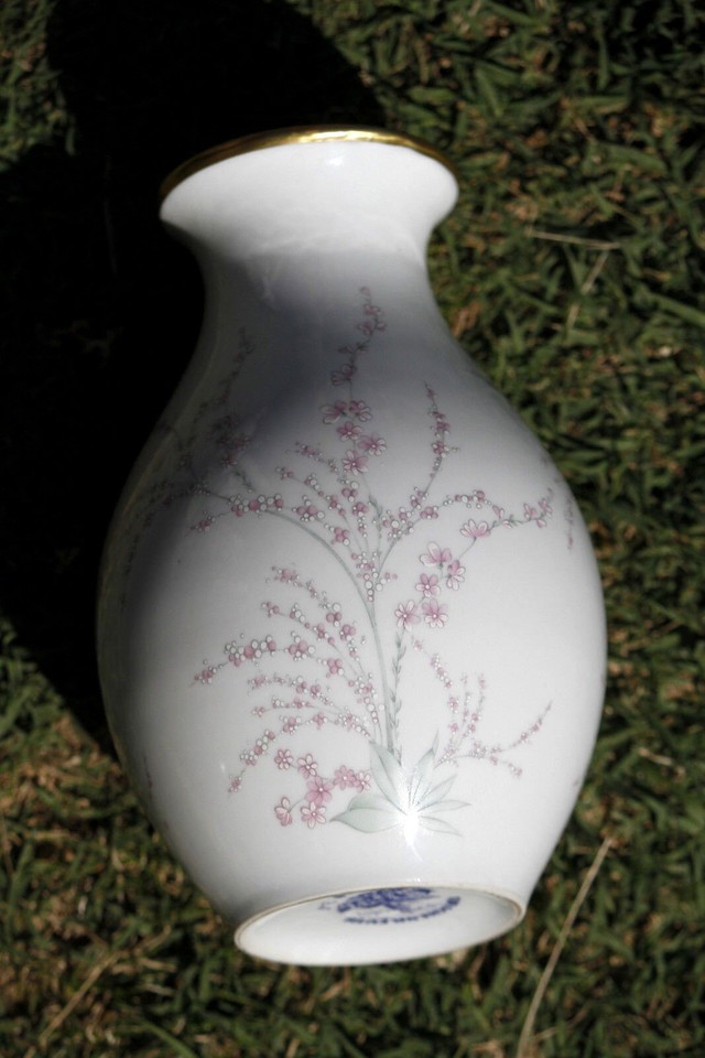 Vase porcelaine Bavaria Tirschenreuth design fleuri Vintage German Vase