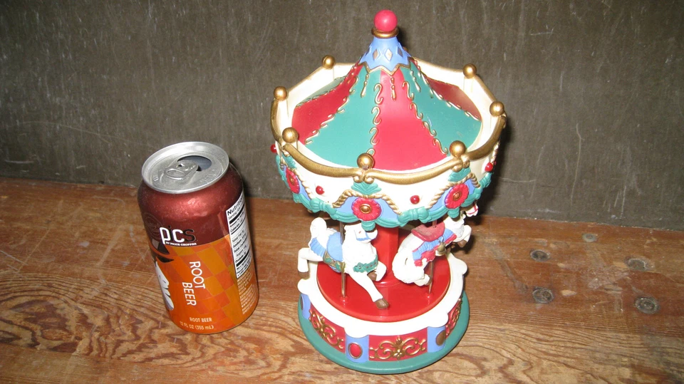 De colección Avon Navidad 1995 Carrusel de Papá Noel Musical 4 caballos caja de música grande Foto 2 de 4