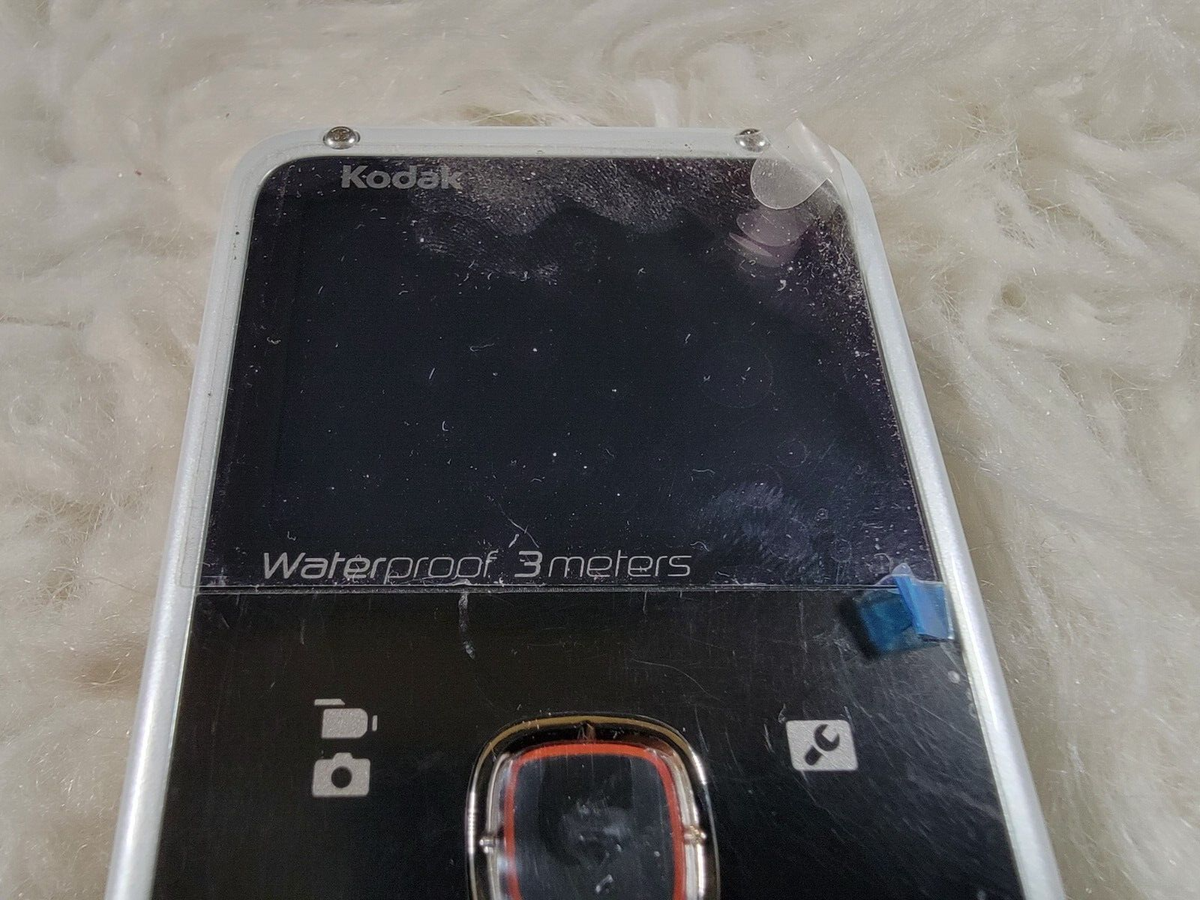 Kodak PlayFull Ze2 Waterproof Video Camera (White), Bundle | eBay