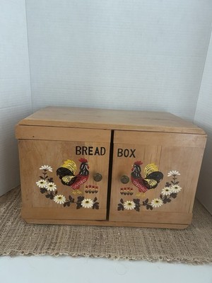 Vintage Rooster Design Hand Painted Wood Bread Box. Chase Mobil Oil Brand. Rare