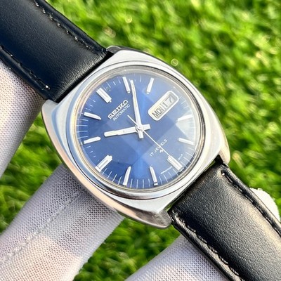 Vintage Seiko Automatic Blue Sunburst Dial 17J Japan Made Men's