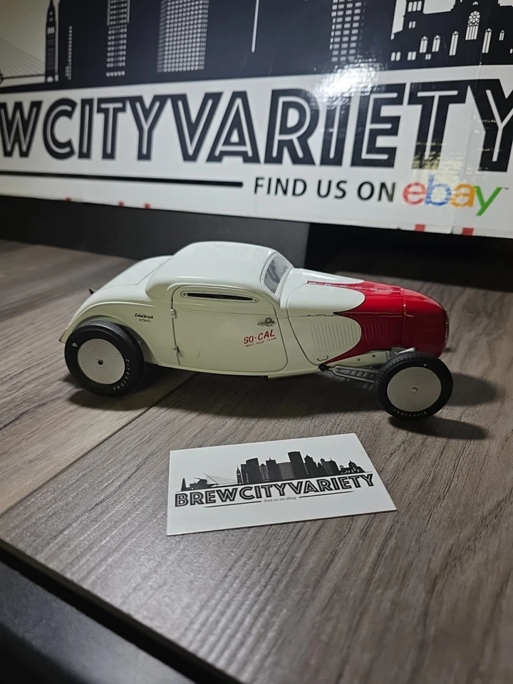 *14104 - SO CAL SPEED SHOP CUPÉ BONNEVILLE SALT FLAT RACER - Modelo 1:18 por GMP Foto 4 de 4