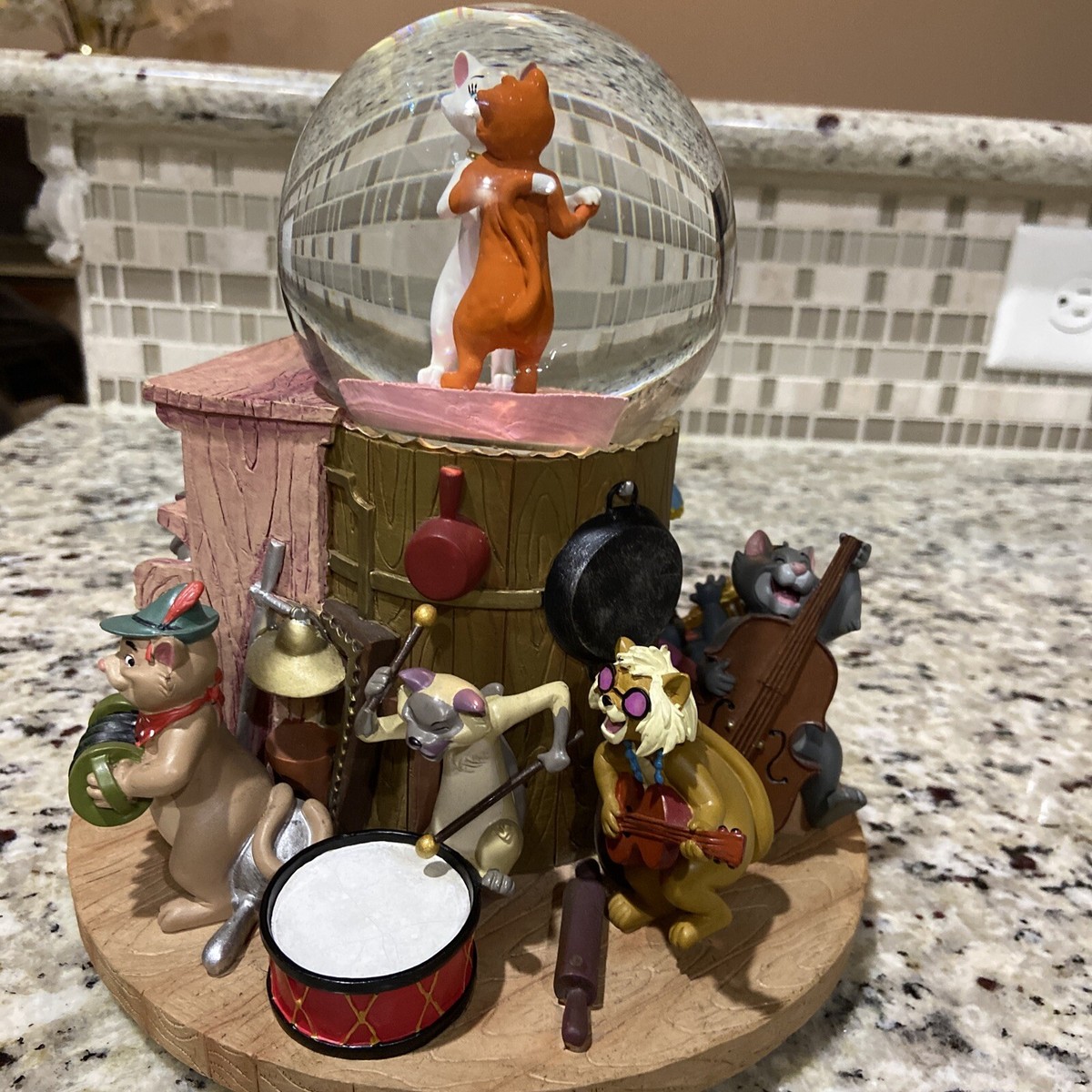 Disney Aristocats Snow Globe Limited Edition | eBay Disney Aristocats Snow Globe Limited Edition | eBay