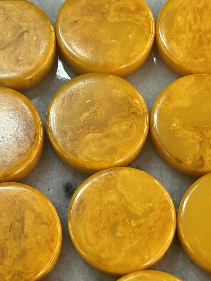 VTG Bakelite Backgammon Chocolate/Butterscotch Marbled 30 Checkers 4 Dice/ inc. - Image 3 of 4