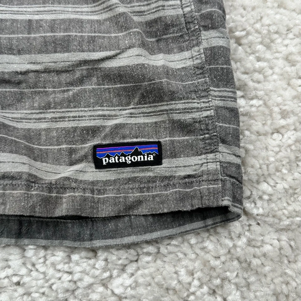 Pantalones Cortos Patagonia Mujer Pequeños Gris Rayas Algodón Bolsillos 6" Entrepierna Foto 4 de 4