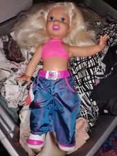 VTG 2000 Mattel Dancing Debbi Doll 16” Grooves With You - Tested Missing Headset