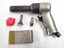 Surplus Chicago Pneumatic 4x Rivet Gun Kit with Ergonomic Grip 002