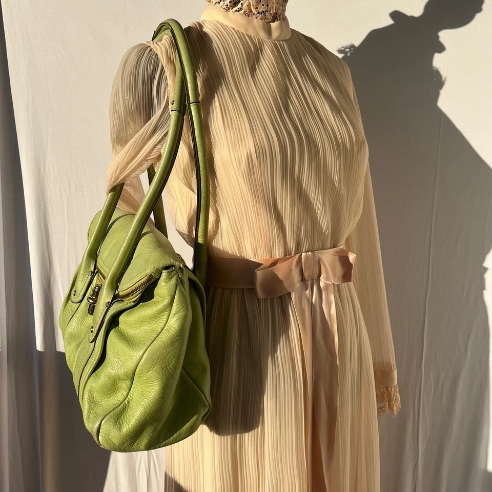 Vtg Y2K B. Makowsky Lime Green Leather Shoulder Bag Hobo Purse Turnlock EUC - Image 2 of 4