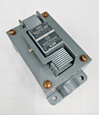 NEW ALLEN BRADLEY PUSH BUTTON STATION FAST/SLOW 800H-2HE7