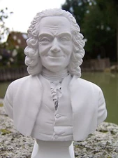 RE0068 BUSTE  FIGURINE SCULPTURE BLANCHE  REPRODUCTION VOLTAIRE ECRIVAIN 