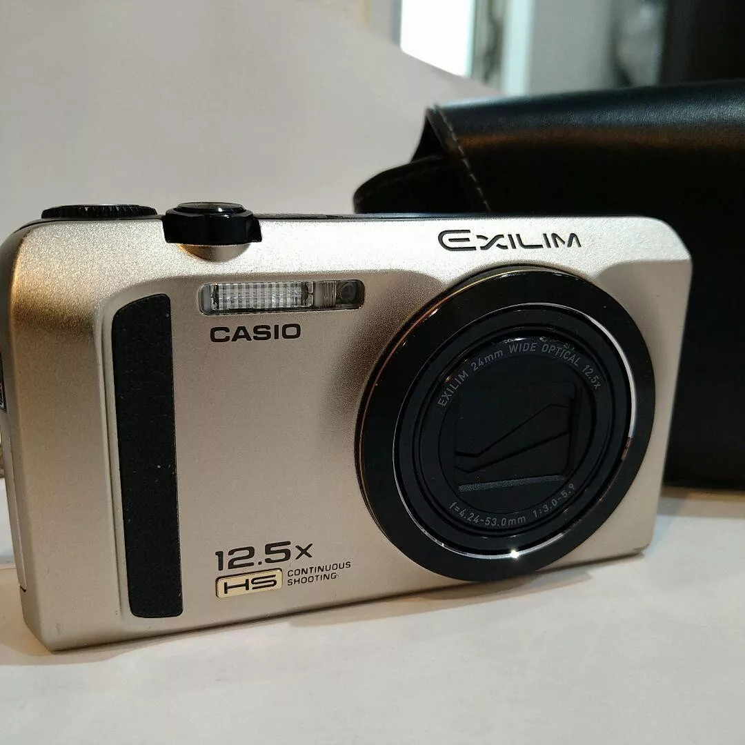 CASIO EX-ZR300 GD Gold Digital Camera High Speed EXILIM 24mm Wide