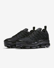 nike vapormax plus black cheap