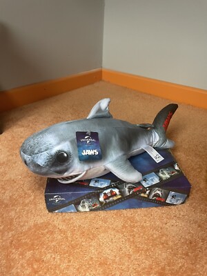 Jaws Universal Studios Official Toy 32 cm lang neu verpackt weiches Plüschtier Hai