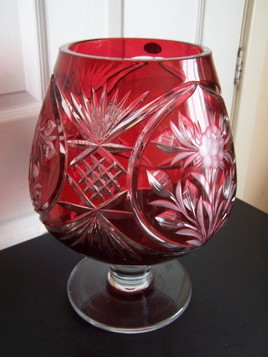 Huge Schonborner Bleikristall Germany Ruby Red Glass Vase 7kg 14" High Etched 60 - Picture 5 of 10