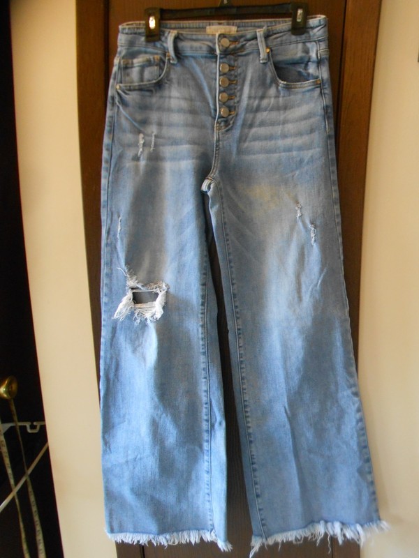 TALL JR. WOMEN'S RISEN JEANS BLUE LIGHT WASH HIGH RISE WIDE LEG JEANS SIZE 11/30