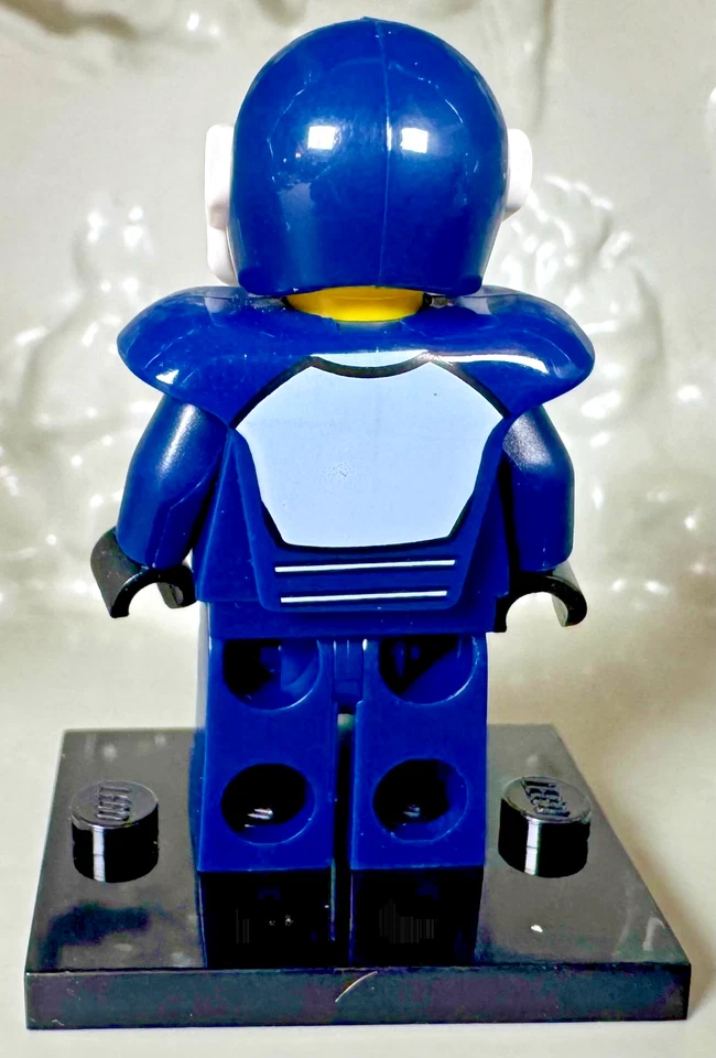 LEGO (8804) CMF Serie 4 Jugador de Hockey Minifigura col04-8 Completa con Accesorios Foto 3 de 4