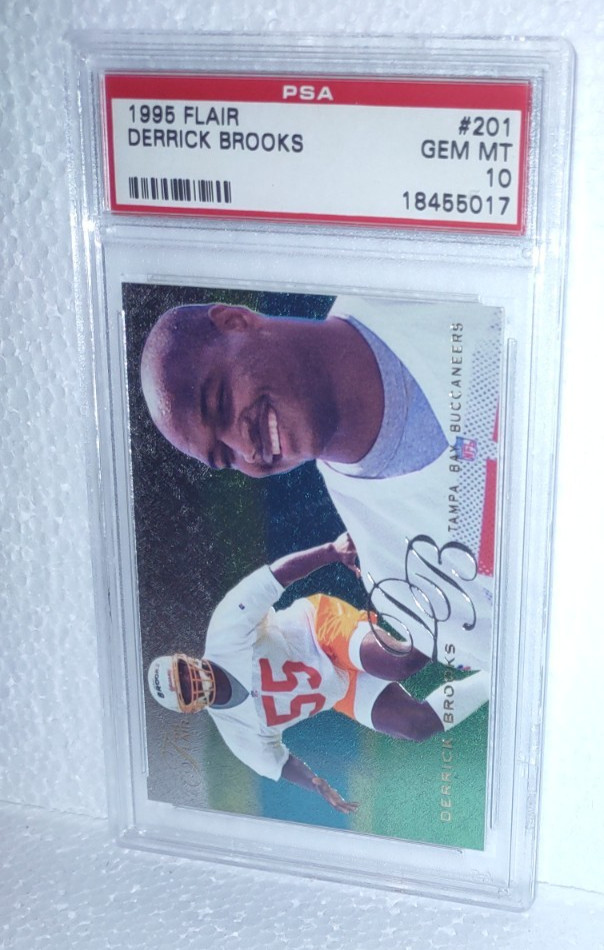 1995 Fleer Flair football DERRICK BROOKS #201 (RC) PSA 10 Buccaneers POP 20 HOF
