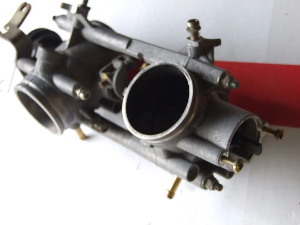 Ducati 1000DS multistrada throttle body with linkages  - Image 4 of 4